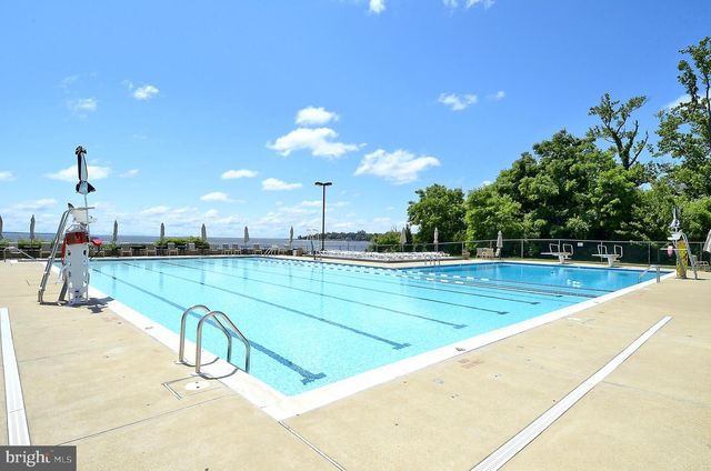 3233 CHRISLAND DR, Annapolis, MD 21403