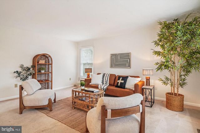 3233 CHRISLAND DR, Annapolis, MD 21403