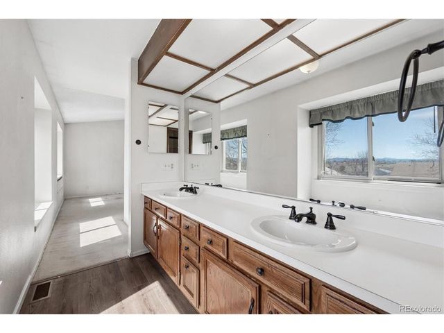 633 Sage Cir, Highlands Ranch, CO 80126