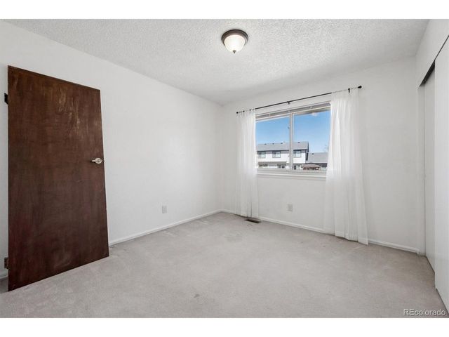 633 Sage Cir, Highlands Ranch, CO 80126