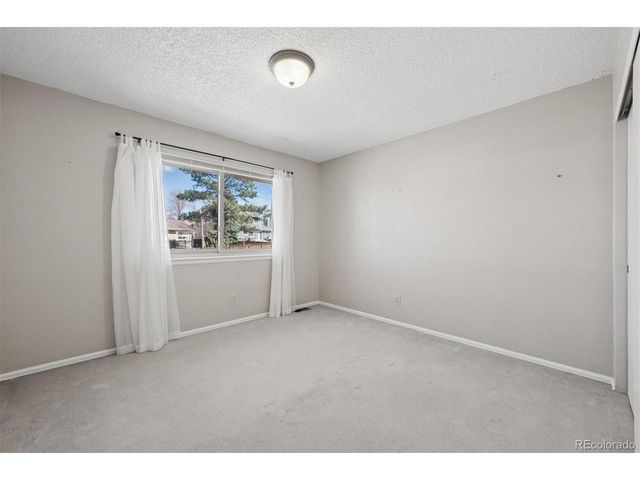 633 Sage Cir, Highlands Ranch, CO 80126