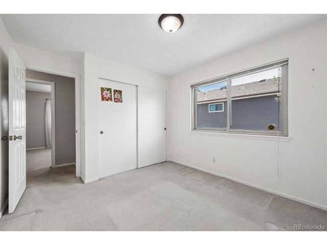 633 Sage Cir, Highlands Ranch, CO 80126