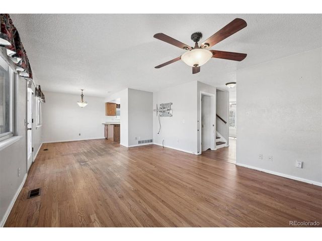 633 Sage Cir, Highlands Ranch, CO 80126