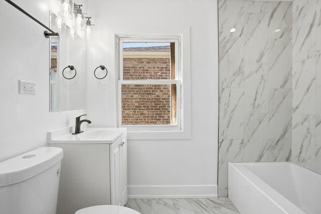 607 E 103rd Place, Chicago, IL 60628