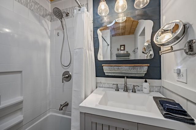 56 Fairy Cross Lane, Mineral Bluff, GA 30559