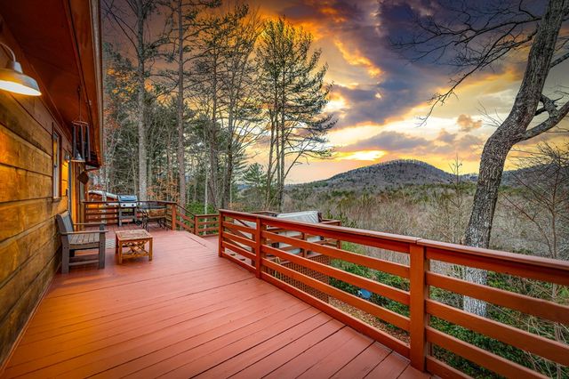 56 Fairy Cross Lane, Mineral Bluff, GA 30559