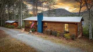 56 Fairy Cross Lane, Mineral Bluff, GA 30559