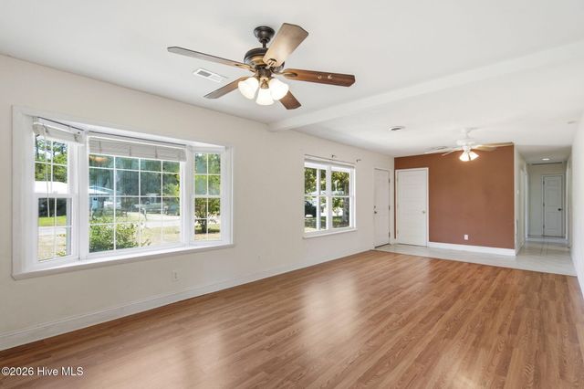 5221 Sardou Road, Wilmington, NC 28412