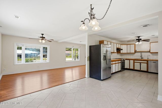 5221 Sardou Road, Wilmington, NC 28412