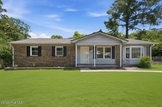 5221 Sardou Road, Wilmington, NC 28412