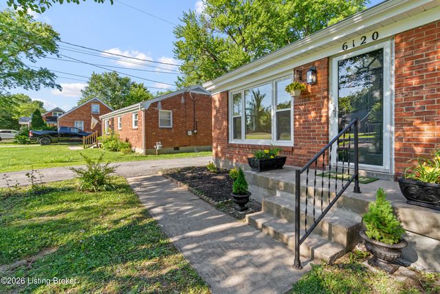 6120 Athens Dr, Louisville, KY 40219