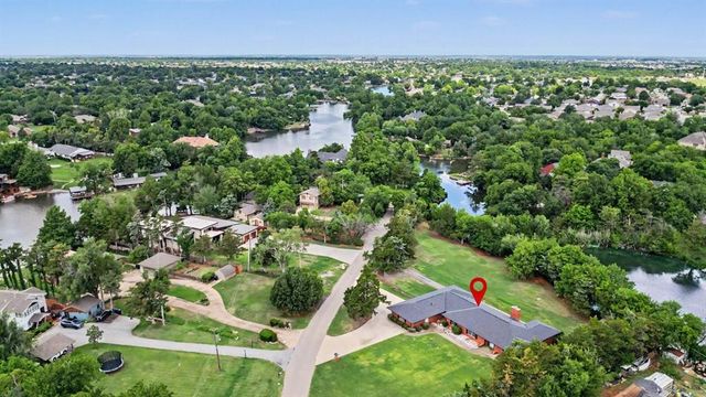 9600 Silver Lake Drive, Oklahoma City, OK 73162