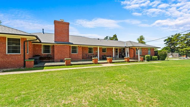 9600 Silver Lake Drive, Oklahoma City, OK 73162