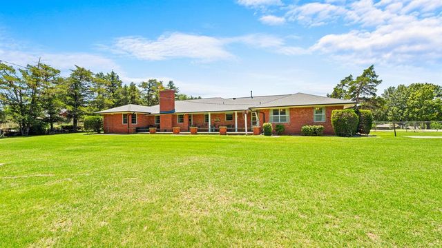 9600 Silver Lake Drive, Oklahoma City, OK 73162