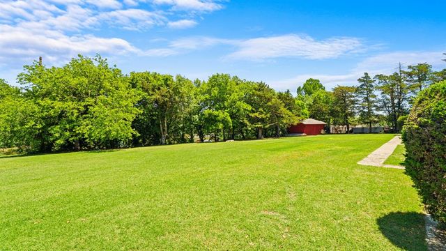 9600 Silver Lake Drive, Oklahoma City, OK 73162