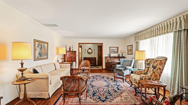 9600 Silver Lake Drive, Oklahoma City, OK 73162