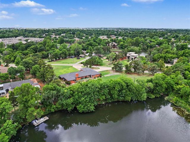 9600 Silver Lake Drive, Oklahoma City, OK 73162