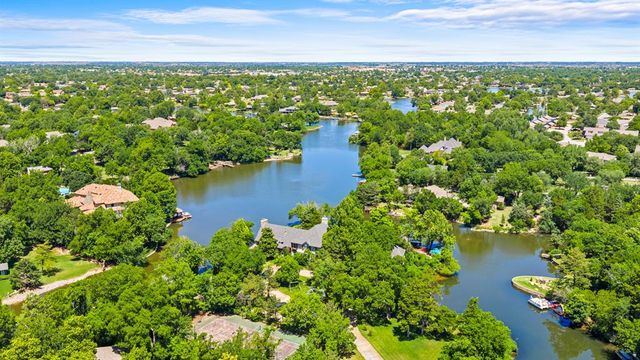 9600 Silver Lake Drive, Oklahoma City, OK 73162