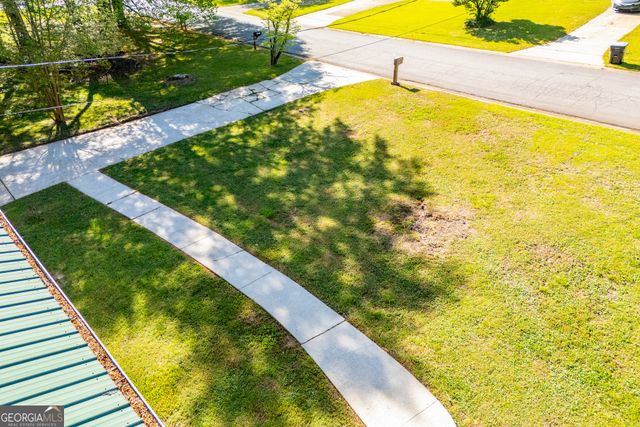 20 Meadowcliff Trail, Carrollton, GA 30116