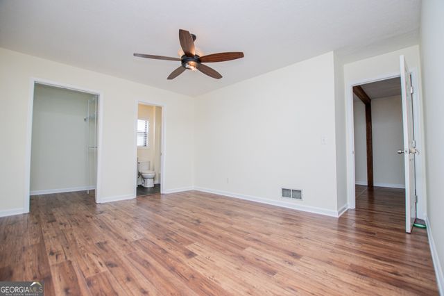 20 Meadowcliff Trail, Carrollton, GA 30116