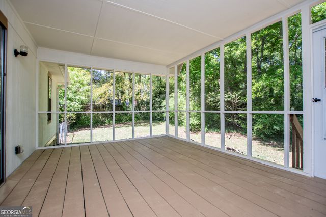 20 Meadowcliff Trail, Carrollton, GA 30116