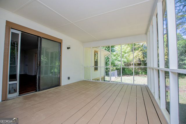 20 Meadowcliff Trail, Carrollton, GA 30116