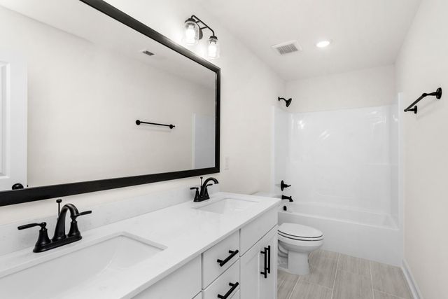 5021 Salient Dr, Spring Hill, TN 37174