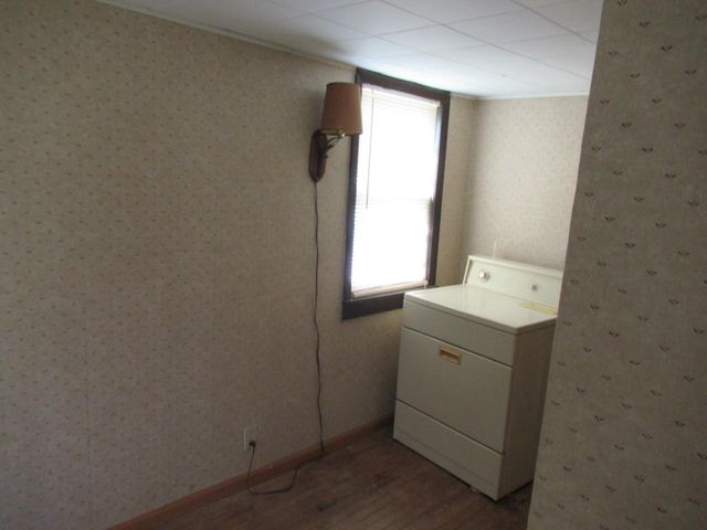 1122 Grand Avenue, Janesville, WI 53546