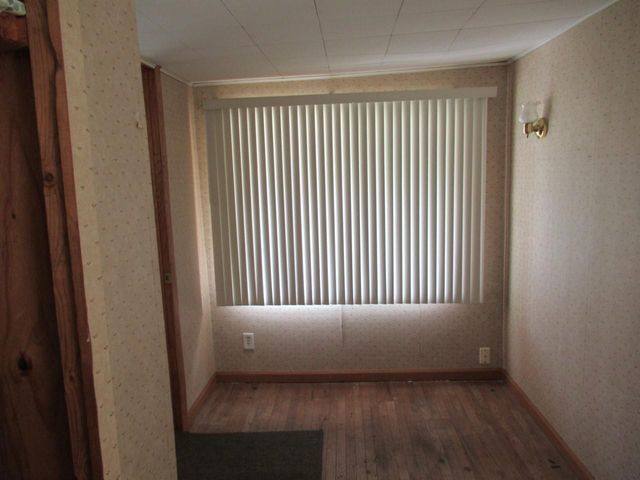 1122 Grand Avenue, Janesville, WI 53546