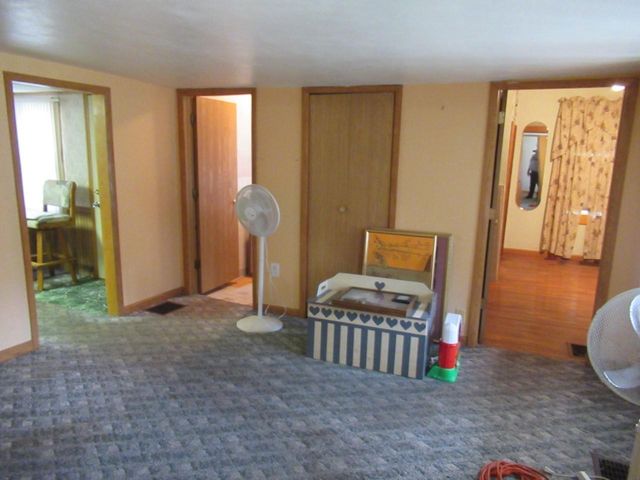 1122 Grand Avenue, Janesville, WI 53546