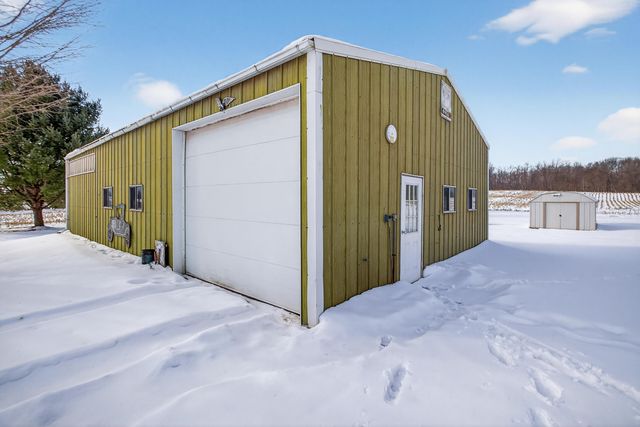 2770 N Dearing Road, Parma Twp, MI 49269