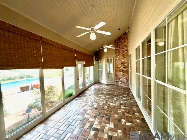 16756 Amberwood Dr, Saint George, LA 70810