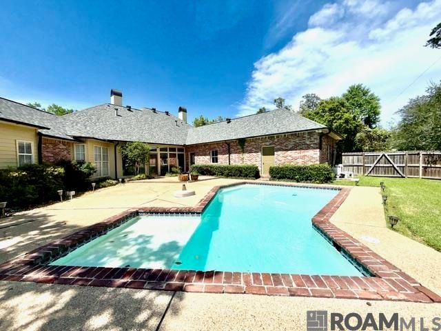 16756 Amberwood Dr, Saint George, LA 70810