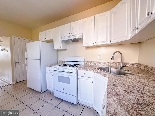 1525 FEDERAL ST, Camden, NJ 08105
