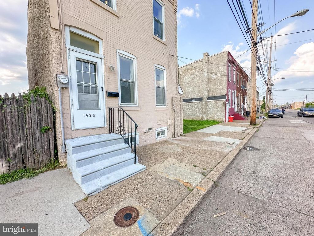 1525 FEDERAL ST, Camden, NJ 08105
