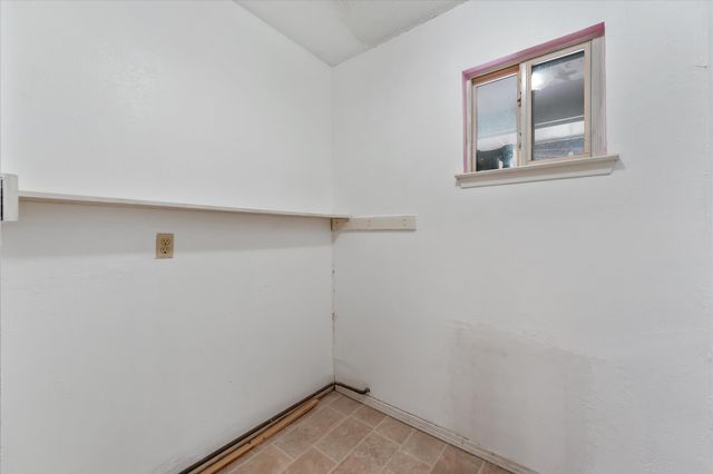 4014 W Rochelle Road, Irving, TX 75062