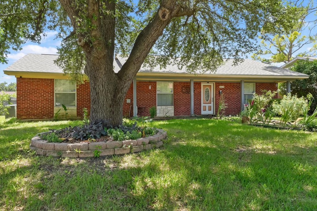 4014 W Rochelle Road, Irving, TX 75062