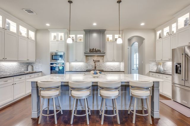651 Bandera Drive, Waxahachie, TX 75167