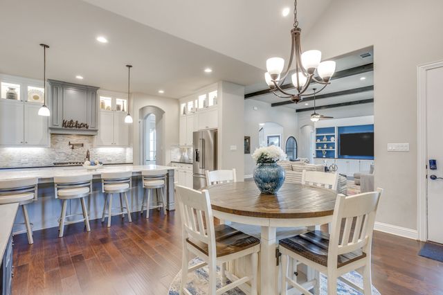 651 Bandera Drive, Waxahachie, TX 75167