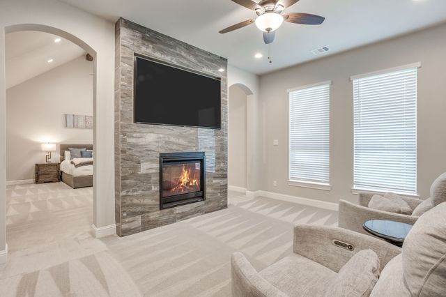 651 Bandera Drive, Waxahachie, TX 75167