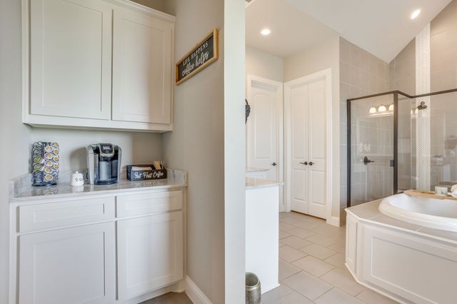 651 Bandera Drive, Waxahachie, TX 75167