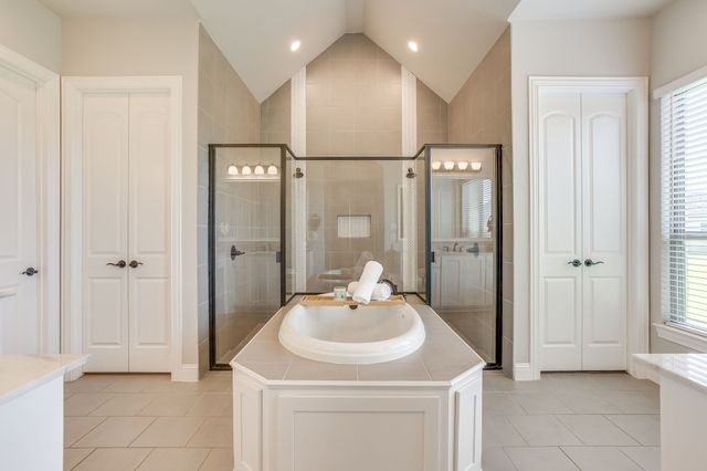 651 Bandera Drive, Waxahachie, TX 75167