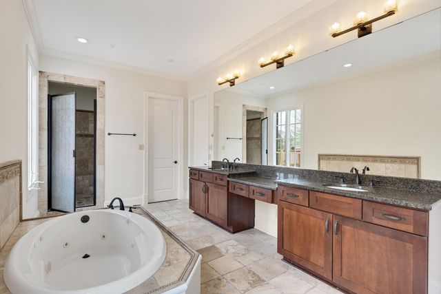 1253 BRAYSHORE DR, Collierville, TN 38017