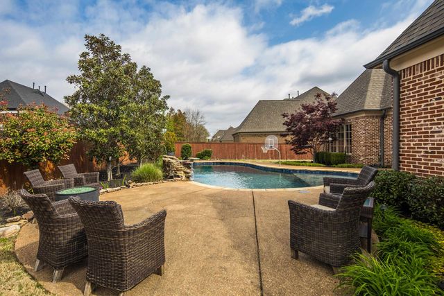 1253 BRAYSHORE DR, Collierville, TN 38017