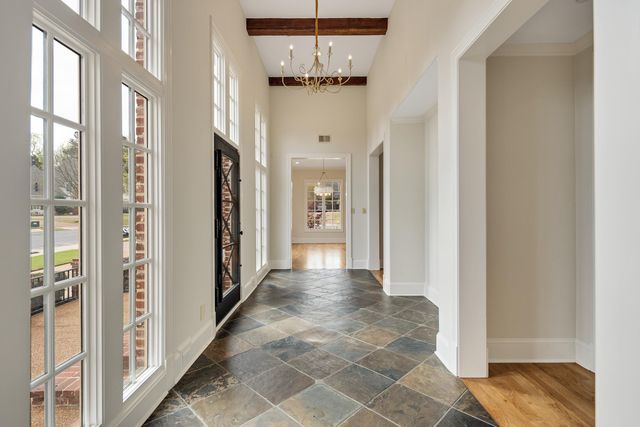 1253 BRAYSHORE DR, Collierville, TN 38017