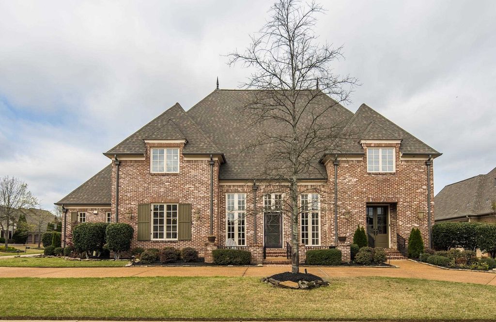 1253 BRAYSHORE DR, Collierville, TN 38017