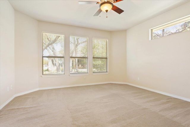 909 Big Thicket ST, Georgetown, TX 78633