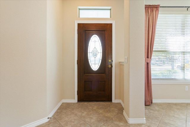 909 Big Thicket ST, Georgetown, TX 78633