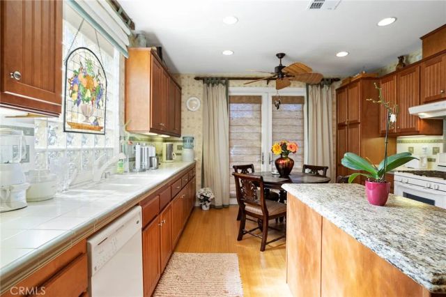 230 Eagle Lane, Hemet, CA 92545