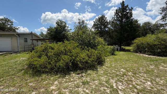 304 DAWN Avenue, Interlachen, FL 32148